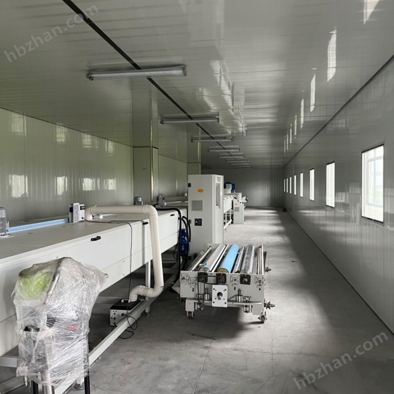 移動式噴漆房設(shè)備