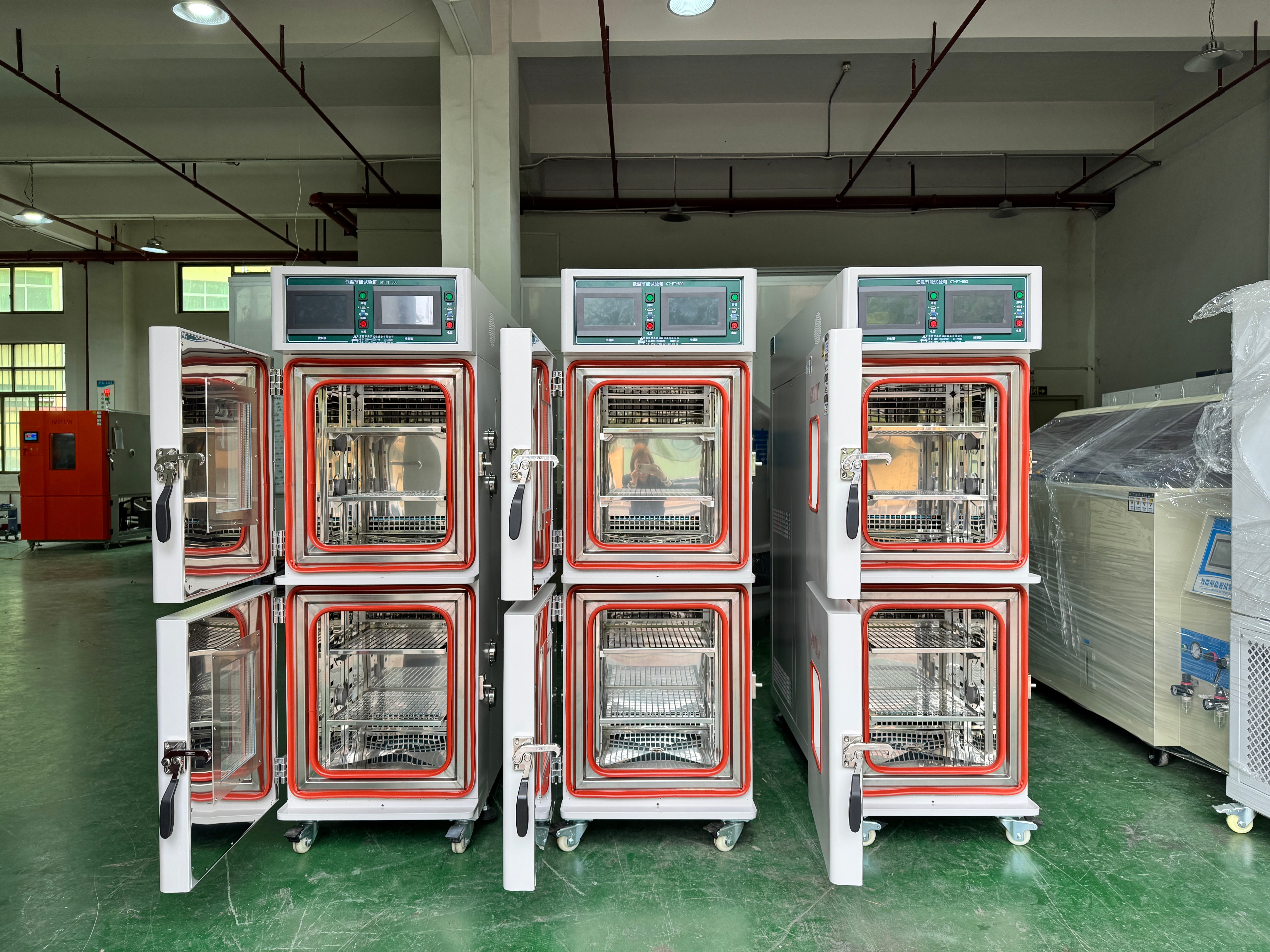 三臺覆疊式恒溫恒濕試驗箱如期完工，即將交付用戶